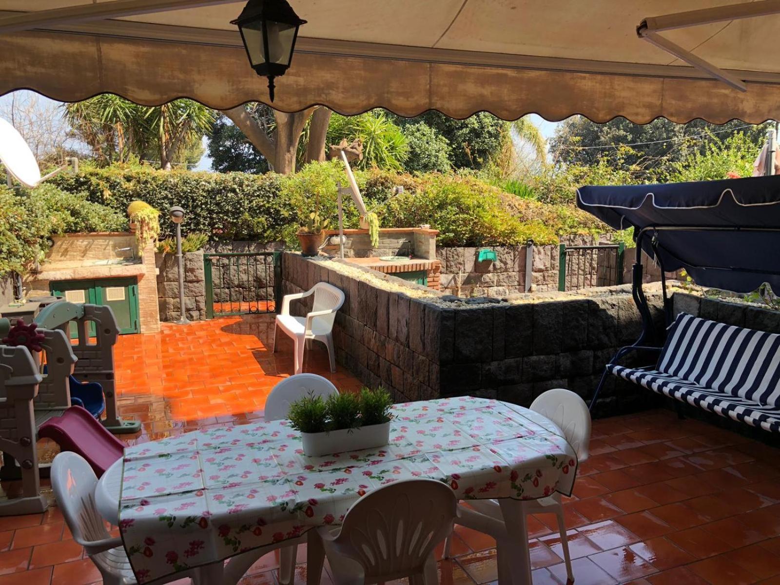 Chloe'S Apartment Acireale Exterior photo