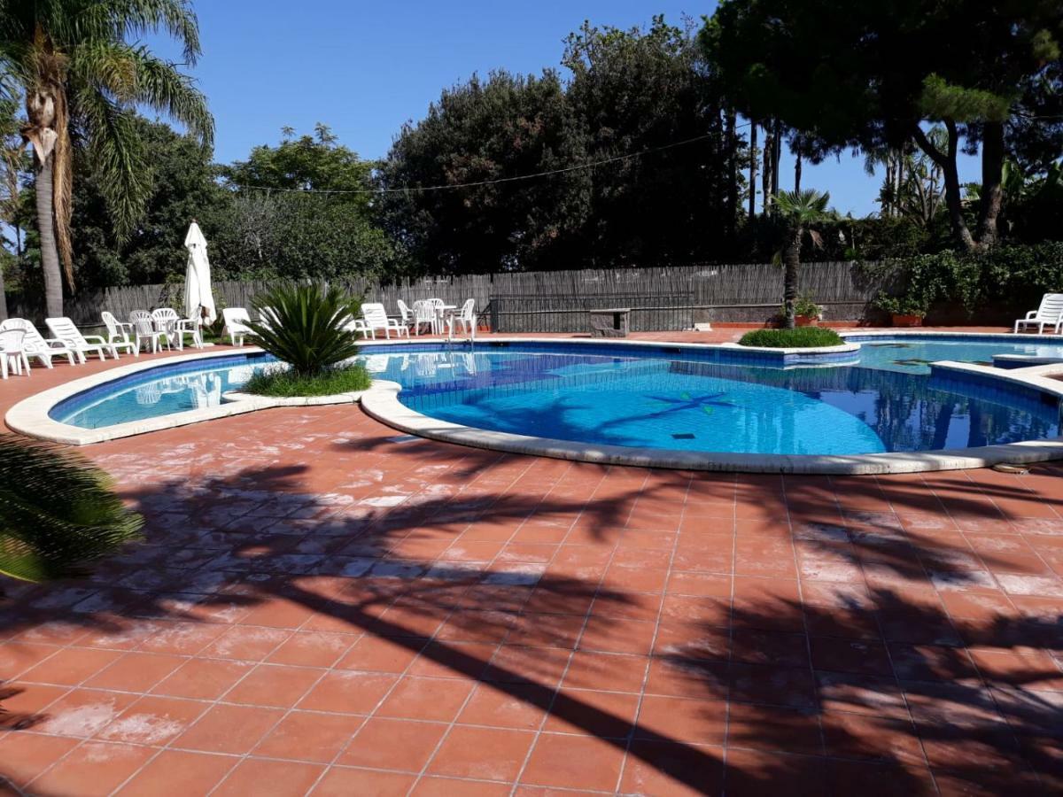 Chloe'S Apartment Acireale Exterior photo